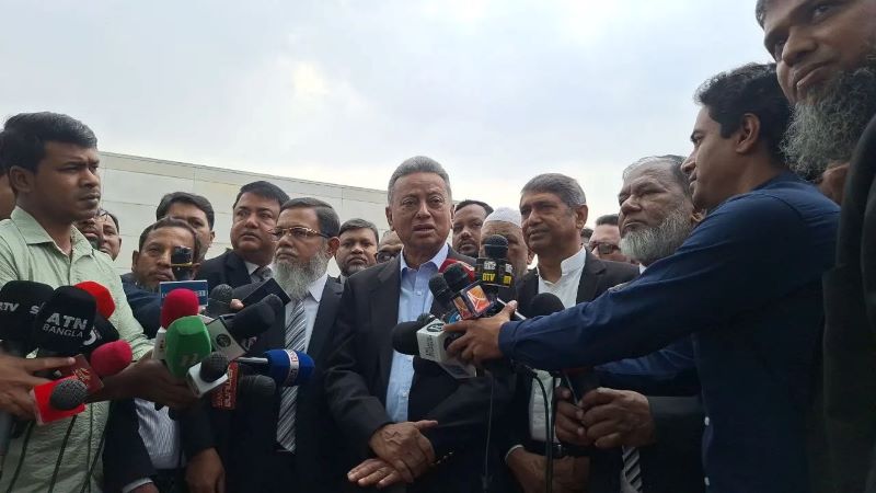 নির্বাচন যত দেরি হবে, দেশ তত বেশি ক্ষতিগ্রস্ত হবে: আমির খসরু